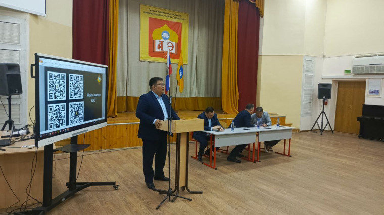 Встреча с ректором КГУ Бадмой Салаевым.